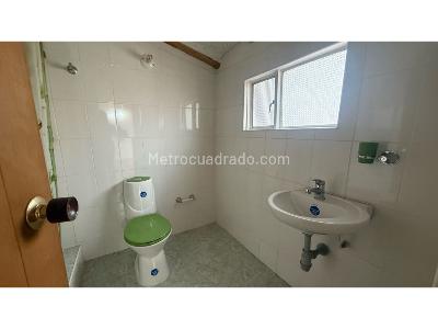 Casa de 4 alcobas en venta en El Batán, Bogotá, 200 m² · foto 19 de 20