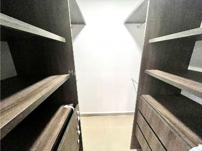 Apartamento de 2 alcobas en venta en Avenida 19 De Enero, Armenia, 89 m² · foto 10 de 18