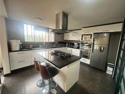 Apartamento en venta en Niza, Bogotá · foto 4 de 19