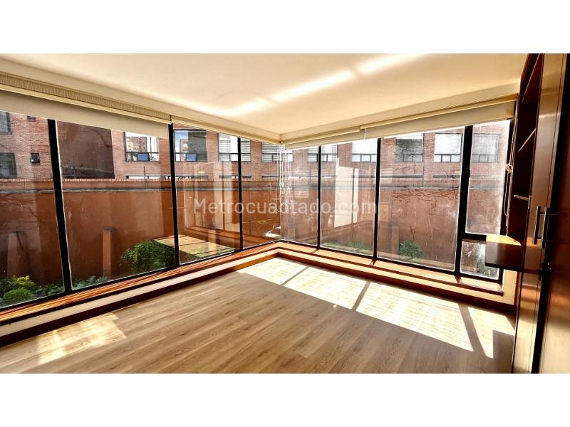 Apartamento en Arriendo, La Carolina, Bogotá D.C.