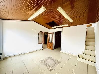 Casa de 4 alcobas en venta en El Batan, Bogotá, 247 m² · foto 12 de 19