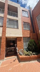 Casa de 3 alcobas en venta en Verbenal, Bogotá, 127 m² · foto 2 de 20