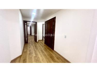 Apartamento de 3 alcobas en arriendo en Santa Barbara, Bogotá, 185 m² · foto 10 de 20