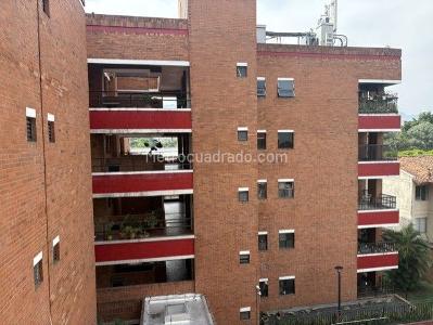 Apartamento de 3 alcobas en arriendo en Prados Del Norte, Cali, 130 m² · foto 16 de 18