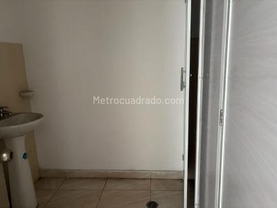 Casa de 5 alcobas en venta en El Piloto, Cali, 241 m² · foto 5 de 11
