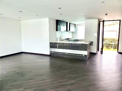 Casa de 4 alcobas en arriendo en Cerros De Sotileza, Bogotá, 265 m² · foto 14 de 20