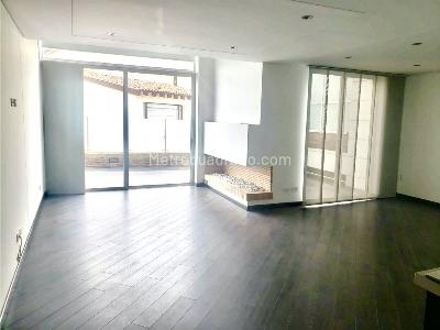 Casa de 4 alcobas en arriendo en Cerros De Sotileza, Bogotá, 265 m² · foto 2 de 20