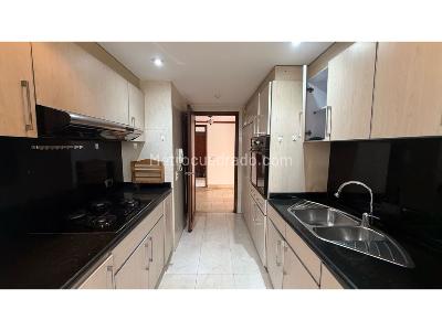 Apartamento de 3 alcobas en venta en Santa Barbara Central, Bogotá, 167 m² · foto 4 de 20