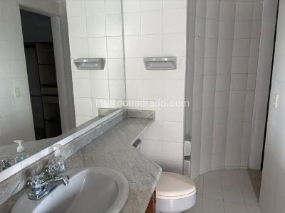 Apartamento de 4 alcobas en venta en Santa Teresita, Cali, 181 m² · foto 10 de 12