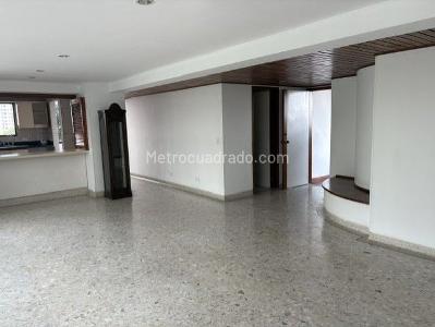 Apartamento de 4 alcobas en venta en Santa Teresita, Cali, 181 m² · foto 2 de 12