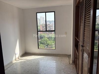 Apartamento de 4 alcobas en venta en Santa Teresita, Cali, 181 m² · foto 3 de 12