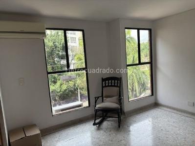Apartamento de 4 alcobas en venta en Santa Teresita, Cali, 181 m² · foto 4 de 12