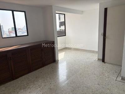 Apartamento de 4 alcobas en venta en Santa Teresita, Cali, 181 m² · foto 9 de 12