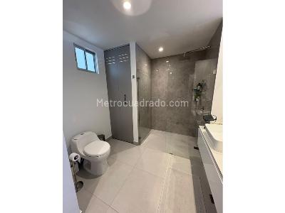 Apartaestudio en arriendo en Chico, Bogotá, 76 m² · foto 11 de 19