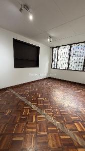 Casa de 5 alcobas en arriendo en Salitre Greco, Bogotá, 320 m² · foto 3 de 20