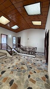 Casa de 5 alcobas en arriendo en Salitre Greco, Bogotá, 320 m² · foto 12 de 20
