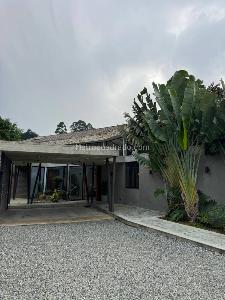 Casa de 4 alcobas en venta en Loma Del Escobero, Envigado, 404 m² · foto 4 de 20