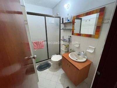 Casa de 4 alcobas en venta en Simon Bolivar, Medellín, 243 m² · foto 9 de 20