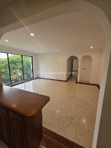 Apartamento de 2 alcobas en venta en El Poblado, Medellín, 85 m² · foto 10 de 20