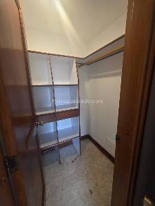 Apartamento de 2 alcobas en venta en El Poblado, Medellín, 85 m² · foto 18 de 20
