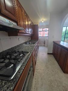 Apartamento de 2 alcobas en venta en El Poblado, Medellín, 85 m² · foto 5 de 20