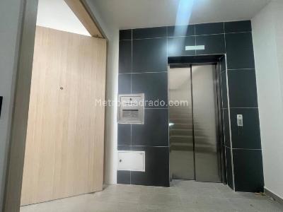 Apartamento de 3 alcobas en venta en Belen La Castellana, Medellín, 290 m² · foto 7 de 20