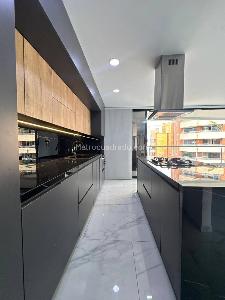 Apartamento de 4 alcobas en venta en Laureles, Medellín, 323 m² · foto 4 de 20