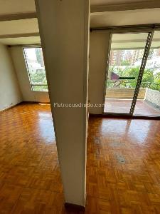 Apartamento en venta en El Poblado, Medellín · foto 4 de 20