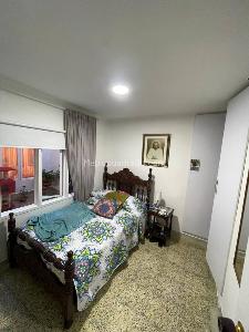 Casa de 5 alcobas en venta en Los Colores, Medellín, 140 m² · foto 9 de 20