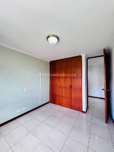 Apartamento de 4 alcobas en arriendo en La Frontera, Medellín, 140 m² · foto 9 de 20