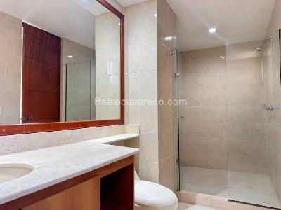 Apartamento de 4 alcobas en arriendo en La Frontera, Medellín, 140 m² · foto 10 de 20