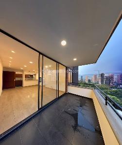 Apartamento de 2 alcobas en arriendo en Castropol, Medellín, 88 m² · foto 3 de 20