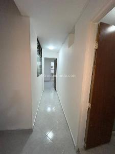 Apartamento de 2 alcobas en arriendo en Los Alpes, Medellín, 60 m² · foto 11 de 13