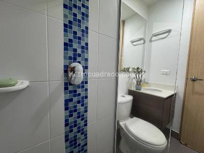 Apartamento de 2 alcobas en arriendo en Loma Del Indio, Medellín, 66 m² · foto 11 de 19