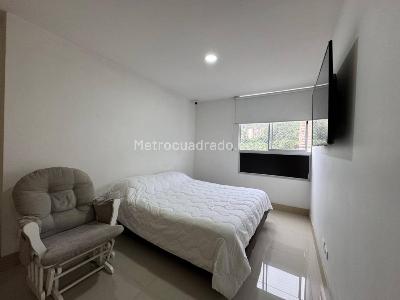 Apartamento de 2 alcobas en arriendo en Loma Del Indio, Medellín, 66 m² · foto 14 de 19