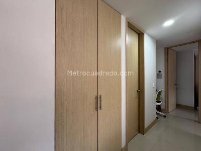 Apartamento de 2 alcobas en arriendo en Loma Del Indio, Medellín, 66 m² · foto 6 de 19
