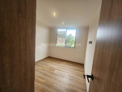 Apartamento de 4 alcobas en venta en El Porvenir, Rionegro, 86 m² · foto 16 de 20