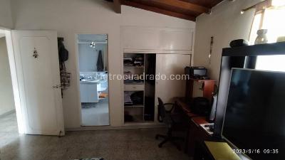 Apartamento de 3 alcobas en venta en Estadio, Medellín, 126 m² · foto 6 de 11