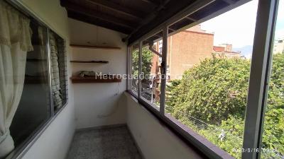 Apartamento de 3 alcobas en venta en Estadio, Medellín, 126 m² · foto 8 de 11