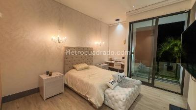 Casa de 5 alcobas en venta en Las Palmas, Medellín · foto 16 de 19