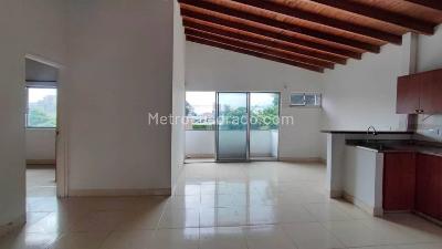 Apartamento de 2 alcobas en arriendo en Laureles, Medellín, 65 m² · foto 2 de 16