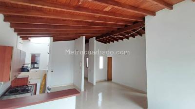 Apartamento de 2 alcobas en arriendo en Laureles, Medellín, 65 m² · foto 4 de 16