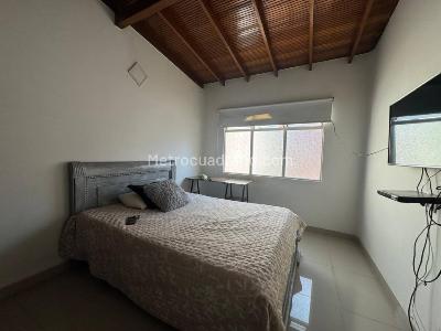 Casa de 5 alcobas en venta en La Castellana, Medellín, 305 m² · foto 17 de 20