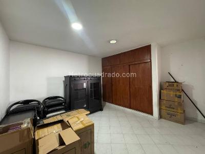 Casa de 5 alcobas en venta en La Castellana, Medellín, 305 m² · foto 18 de 20