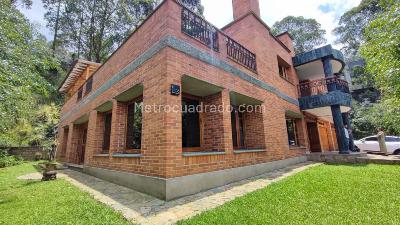 Casa de 4 alcobas en venta en El Poblado, Medellín, 1520 m² · foto 11 de 20