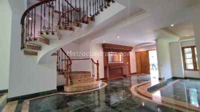 Casa de 4 alcobas en venta en El Poblado, Medellín, 1520 m² · foto 16 de 20