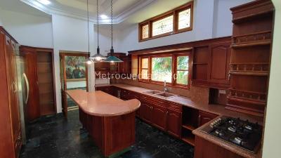 Casa de 4 alcobas en venta en El Poblado, Medellín, 1520 m² · foto 18 de 20