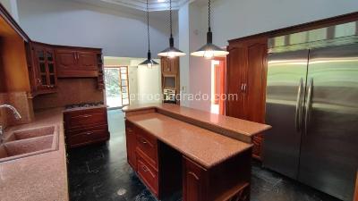 Casa de 4 alcobas en venta en El Poblado, Medellín, 1520 m² · foto 20 de 20