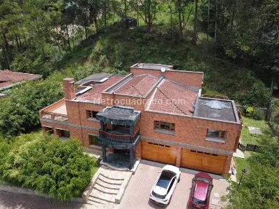 Casa de 4 alcobas en venta en El Poblado, Medellín, 1520 m² · foto 2 de 20