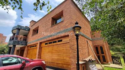 Casa de 4 alcobas en venta en El Poblado, Medellín, 1520 m² · foto 8 de 20